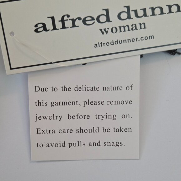 NWT - Alfred Dunner Lace Textured Top 3X Neutral Multi, 3/4 Sleeve, Thin Liner - Picture 9 of 11